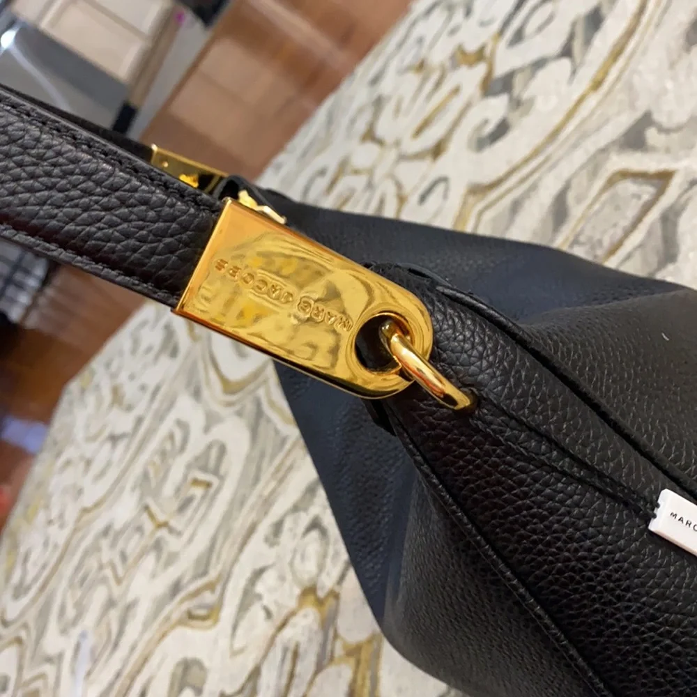 💕Marc Jacob s black leather satchel 💕 Excellent used condition - Picture 4 of 12